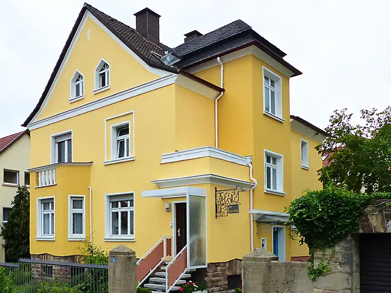 Renovierung einer gedämmten Fassade Baujahr 1927, Bild 1 von 8