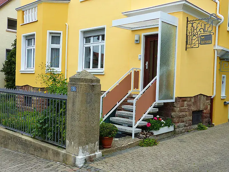 Renovierung einer gedämmten Fassade Baujahr 1927, Bild 5 von 8