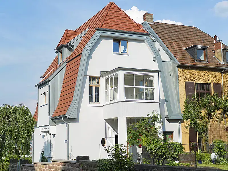 Renovierung einer Jugendstilfassade und eines -erkers, Bild 1 von 6