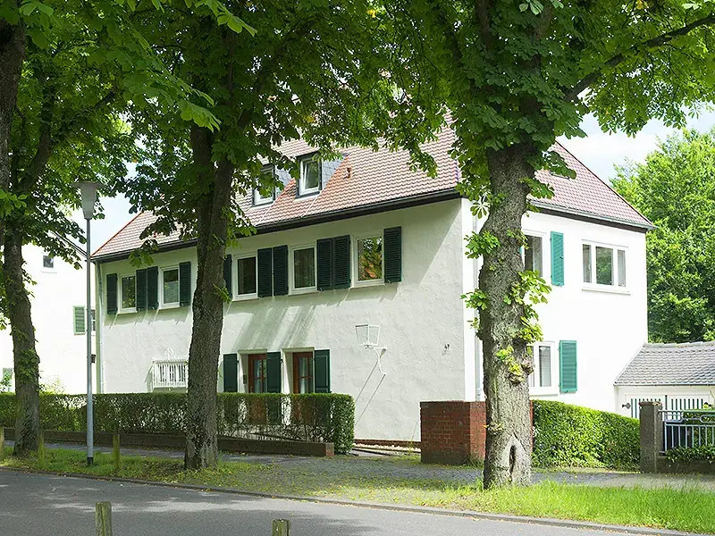 Renovierung einer Altbaufassade aus den 30er Jahren, Bild 1 von 6