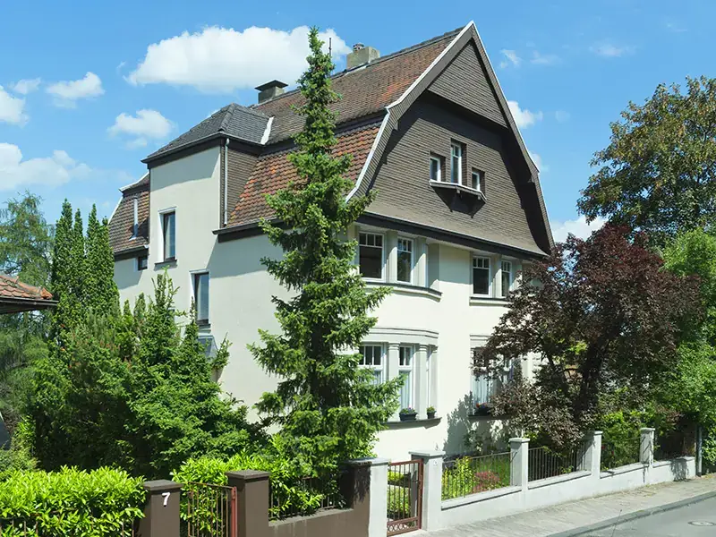 Renovierung der Altbaufassade eines Jugendstilhauses, Bild 1 von 5