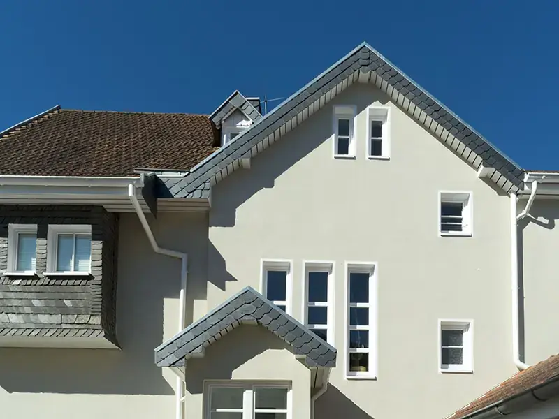 Renovierung der Altbaufassade eines Jugendstilhauses, Bild 2 von 5