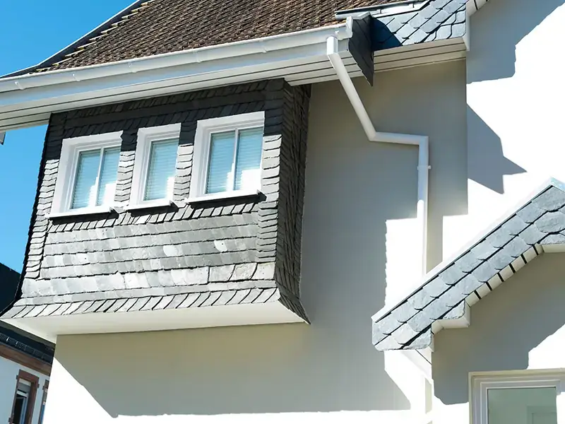 Renovierung der Altbaufassade eines Jugendstilhauses, Bild 4 von 5