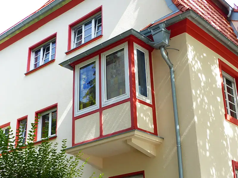 Renovierung einer Fassade aus den 20 er Jahren im Ensembleschutz, Bild 2 von 6
