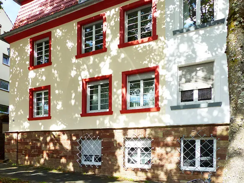Renovierung einer Fassade aus den 20 er Jahren im Ensembleschutz, Bild 6 von 6