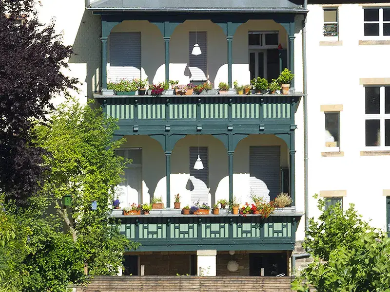 Renovierung & Neugestaltung von Fassade und Erker mit Jugendstilornamenten, Bild 6 von 6